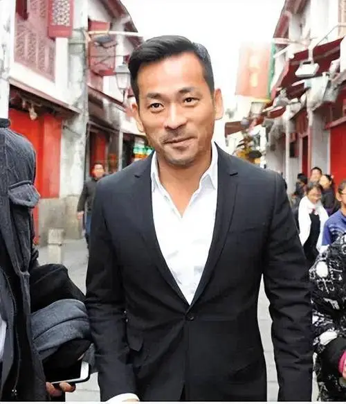 【黑帮日记2】荷官的女儿(2)の背后的高人 第3张 【黑帮日记2】荷官的女儿(2)の背后的高人 第3张