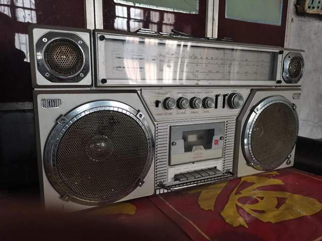 现代人已失去“先祖庇护”:共业棱镜,照见70亿人的思维回响 第8张 现代人已失去“先祖庇护”:共业棱镜,照见70亿人的思维回响 第8张