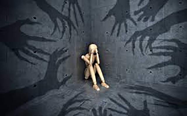 现代人已失去“先祖庇护”:共业棱镜,照见70亿人的思维回响 第7张 现代人已失去“先祖庇护”:共业棱镜,照见70亿人的思维回响 第7张